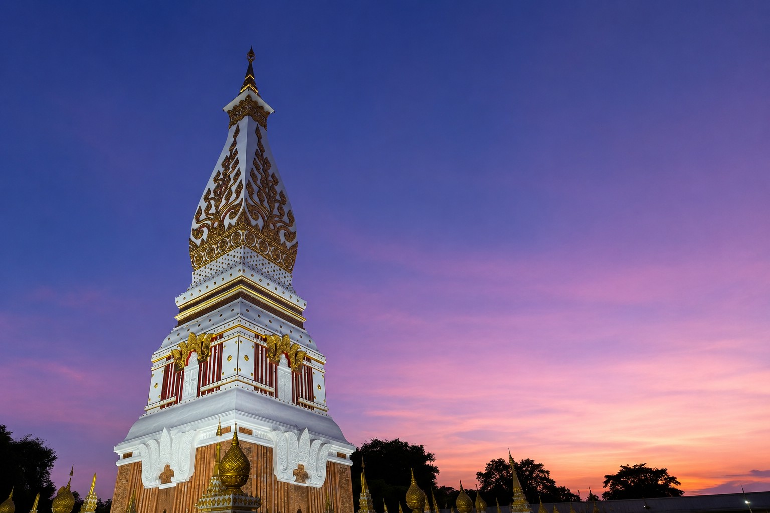 nearby attraction image